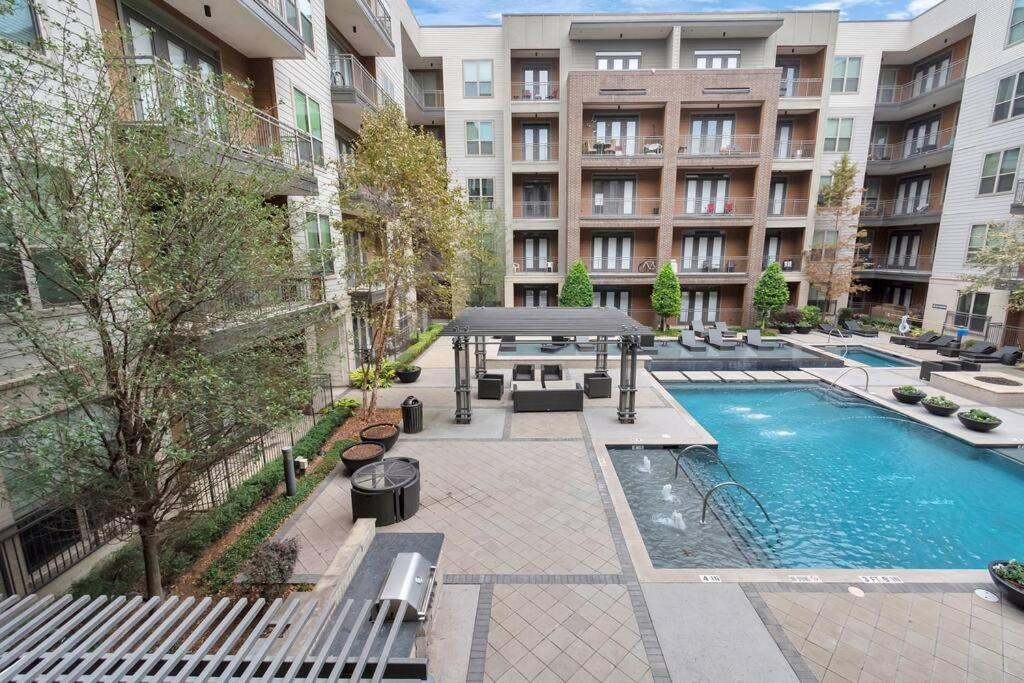 U1 Penthouse Downtown 1br 1bth Book Now! Houston