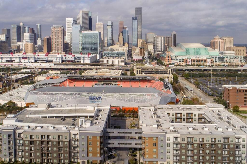 U1 Penthouse Downtown 1br 1bth Book Now! Apartment *