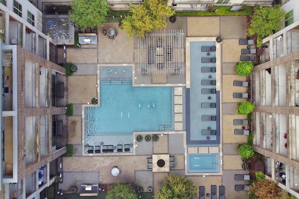 U1 Penthouse Downtown 1br 1bth Book Now! Apartment