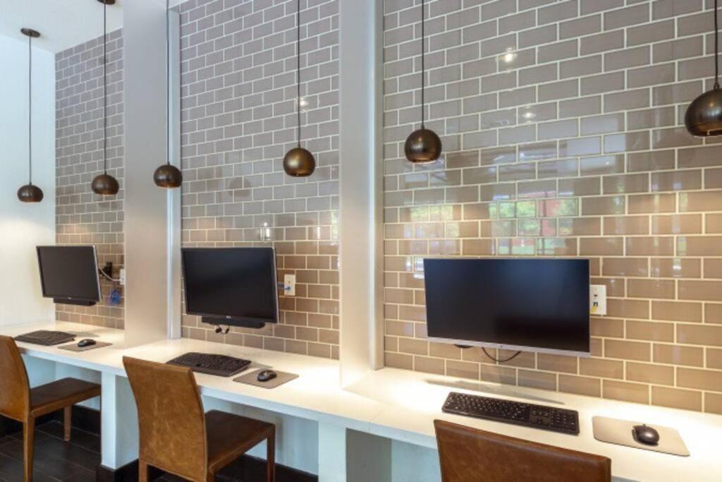U1 Penthouse Downtown 1br 1bth Book Now! Appartement *